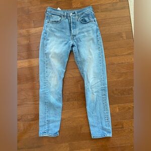 Women’s skinny 501 Levis 26x28.